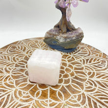 Load image into Gallery viewer, Mangano Calcite Cube Crystal Carving
